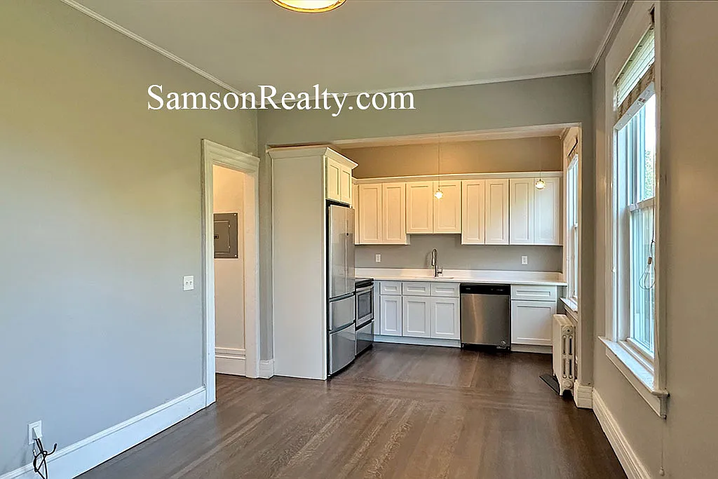 3 bed, $3,500 — Photo 3