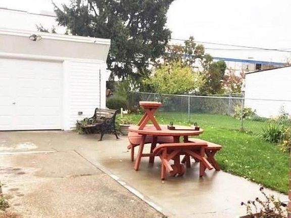 5th image of 4321 W 152nd St