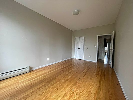 5th image of 106 Manhattan Ave Floor 3