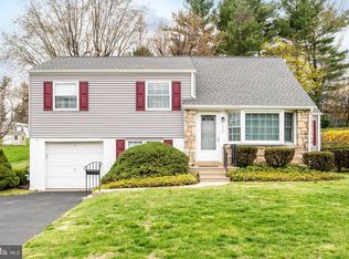 1304 Bergan Rd, Oreland, PA 19075