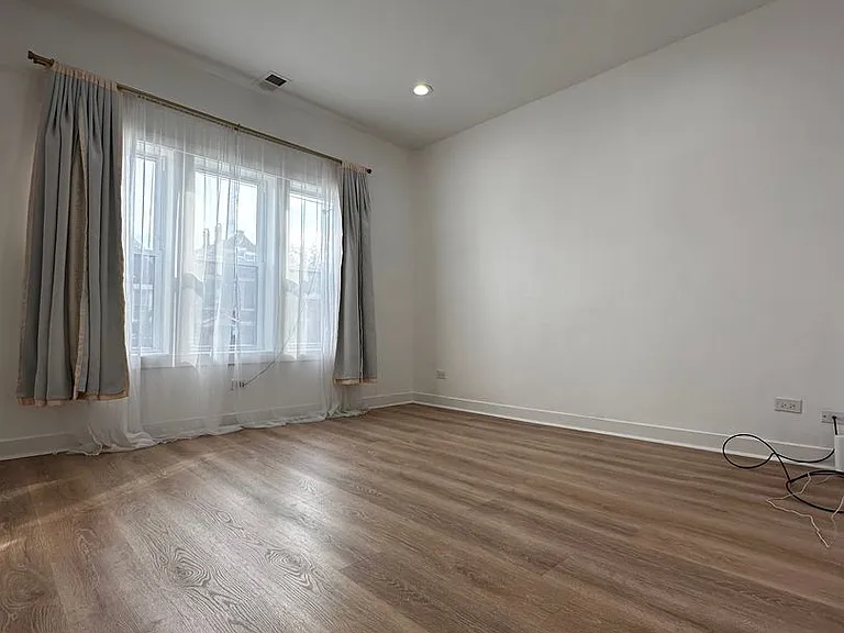 2812 S Pulaski Rd #1 — Photo 8