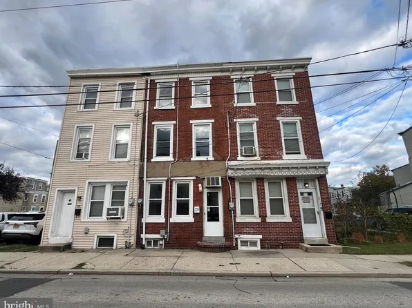 215 Middlesex St, Gloucester City, NJ 08030