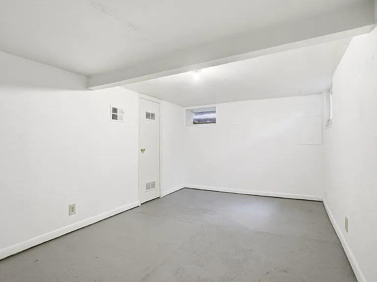 3131 California St — Photo 19