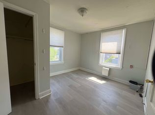 1713 W Oxford St APT 3R, Philadelphia, PA 19121