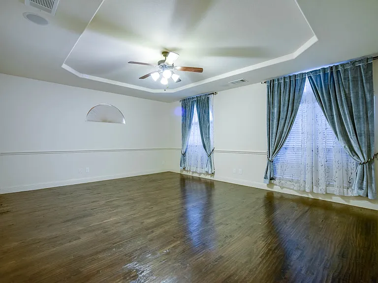 13083 Montfair Blvd — Photo 7
