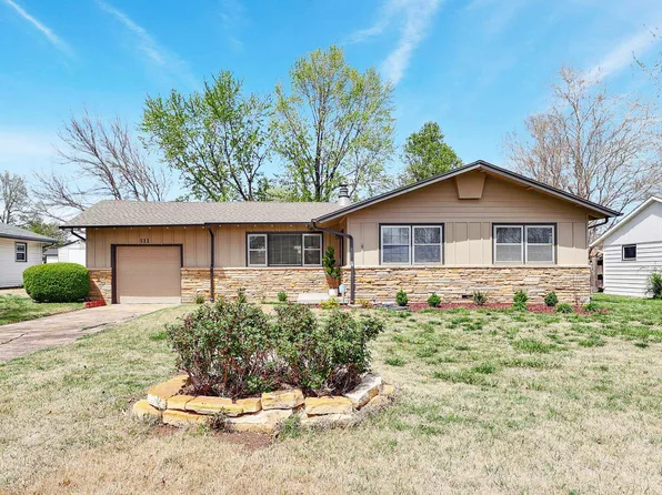 511 N Country Acres Ave, Wichita, KS 67212