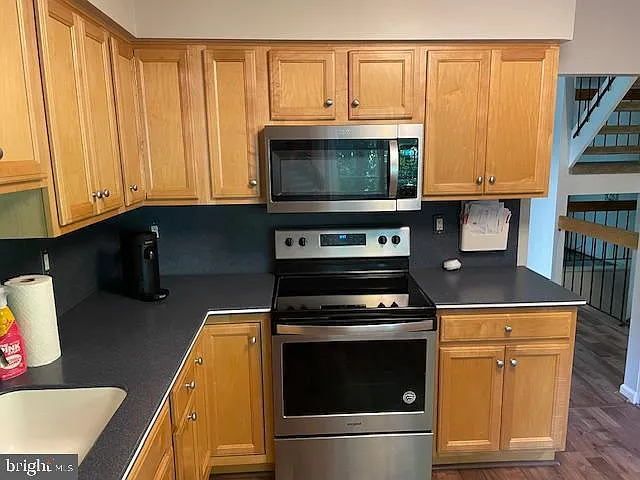 1117 Wildpark Ave — Photo 9