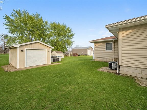 5th image of 7117 Mason Rd