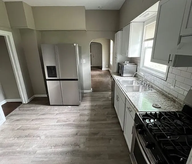 506 Oakley Ave — Photo 5