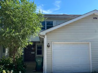 1443 Meyer St, Elgin, IL 60123