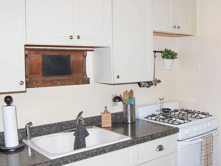 Highland Village Apartments — Photo 14