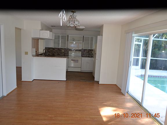 4th image of 5823 Taywood Dr