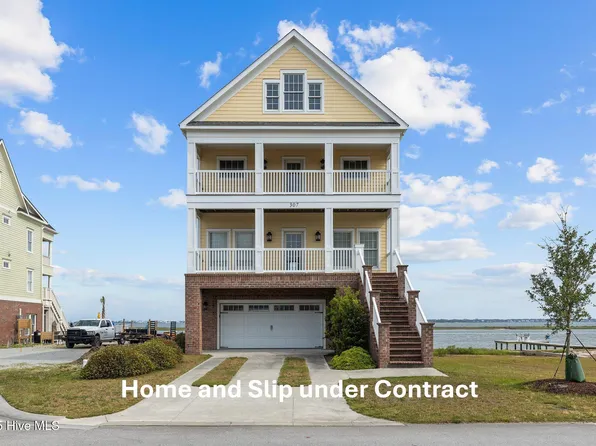307 Oxton Place, Newport, NC 28570