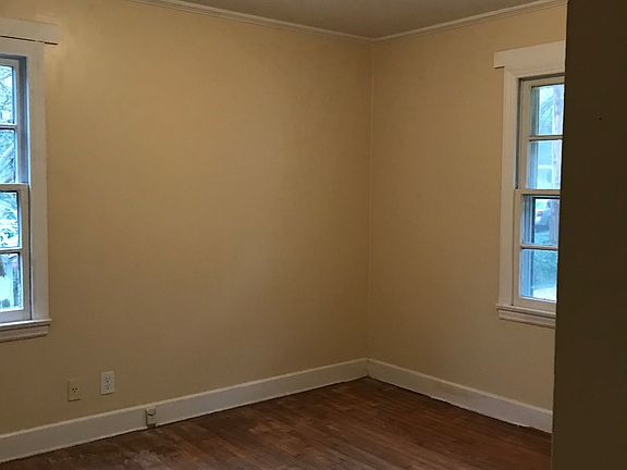 4th image of 1541 Sharon Ln