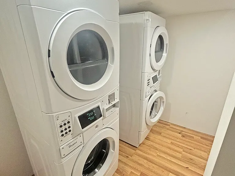 11 Ashton St #1L — Photo 6