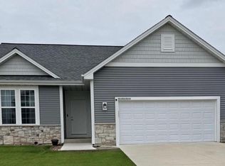W218N16074 Tiger Lily DRIVE, Jackson, WI 53037