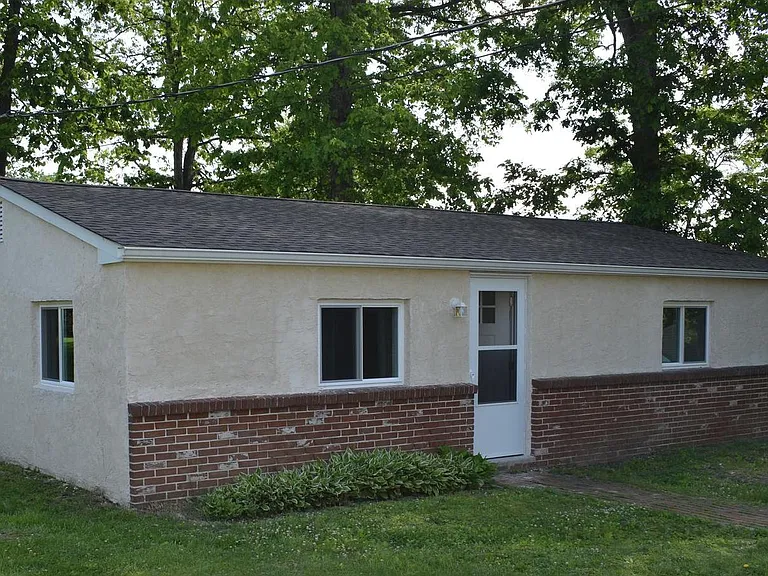 2101 Hill Rd #10 — Photo 1