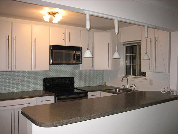 2nd image of 327 Fox Run Ln #10C