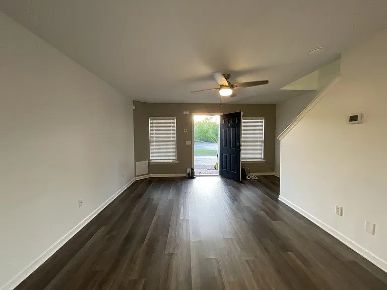 329 Stewarts Landing Cir — Photo 7