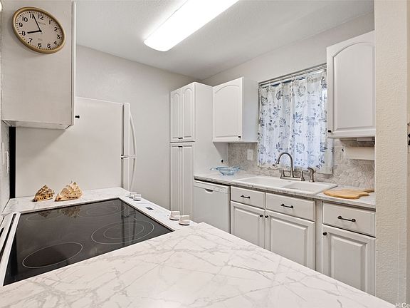 3rd image of 95-652 Wikao St APT F203