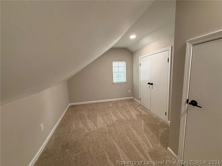 122 Kensington Cir — Photo 13