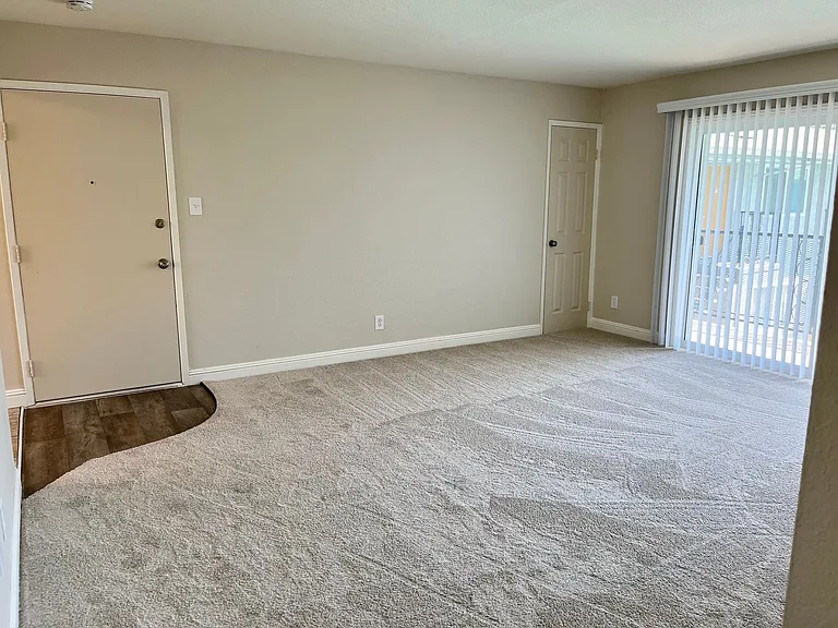 Elegante Apartments ~ Exceptionally Spacious, Unique and a Must See Community! — Photo 4