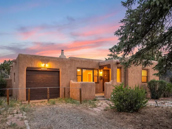 1920 Hopi Rd, Santa Fe, NM 87505
