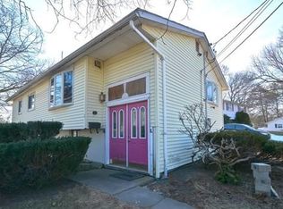 26 Leighton Rd, Hyde Park, MA 02136