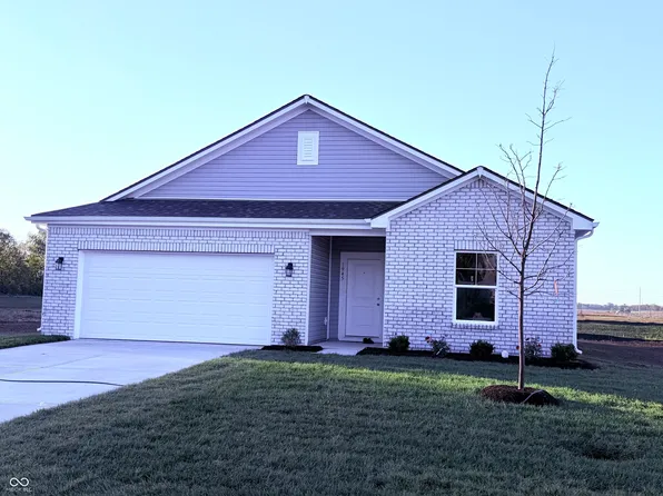 1945 Stella Rock Ct, Columbus, IN 47201