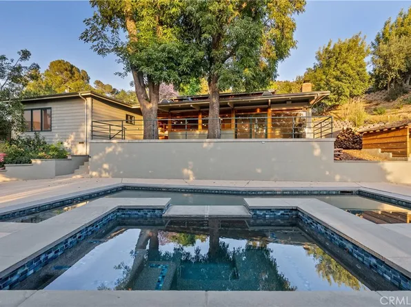 10441 Pearson Pl, Sunland, CA 91040