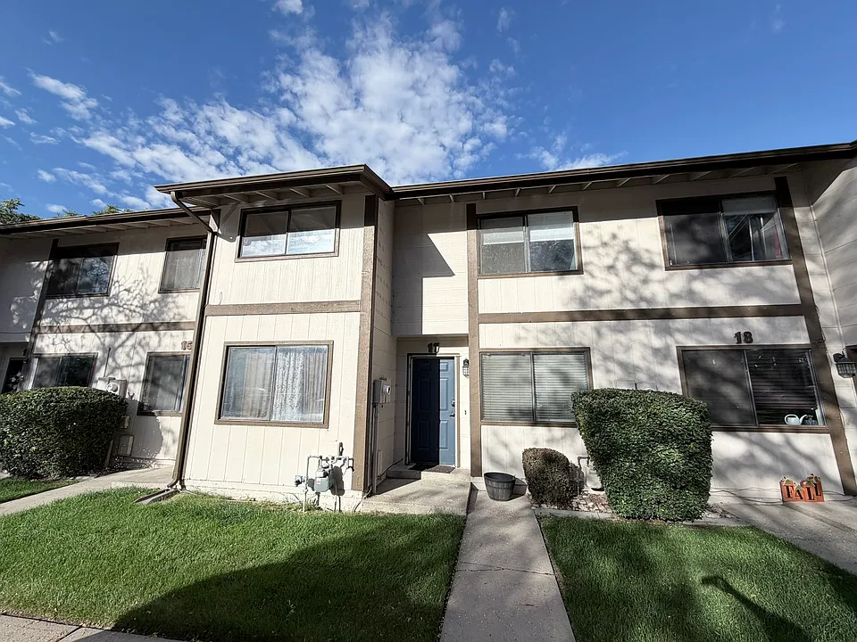 555-28 1/2 Rd #17