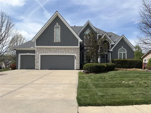7822 N Hull Ave, Kansas City, MO 64151