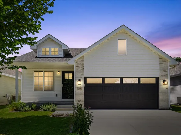 206 E Broadway St, Polk City, IA 50226