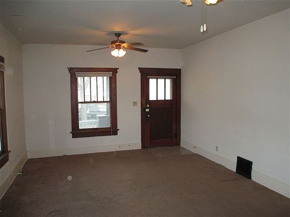 255 N Elizabeth, Living-Dining Room Combo (1)