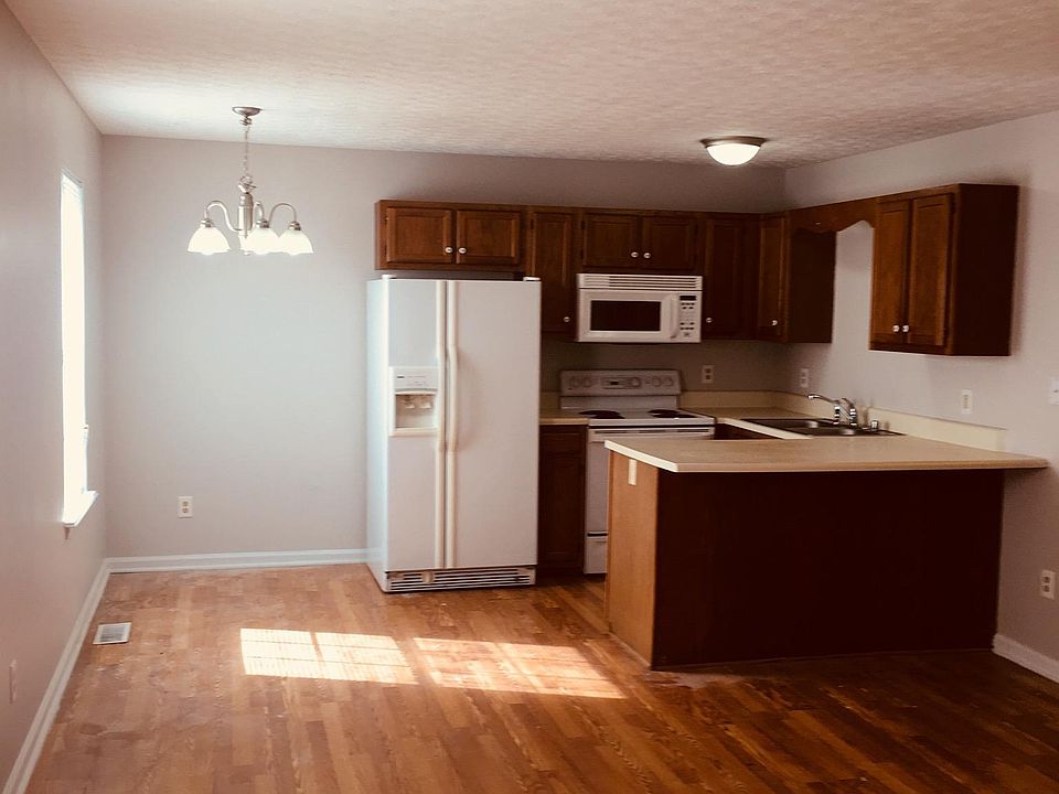 Kitchen & Living Space