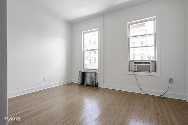 Rented by Corcoran | media 23