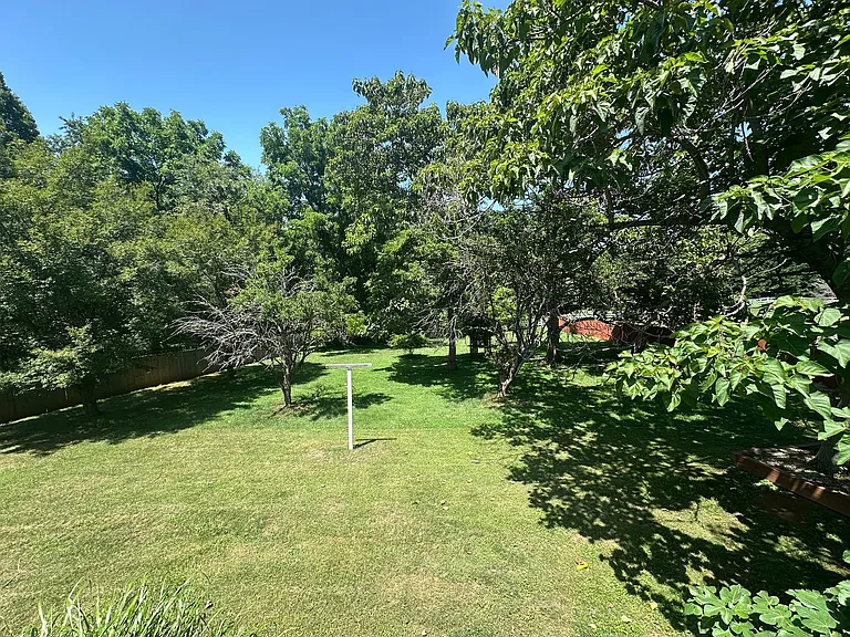 5146 Boonsboro Rd — Photo 6