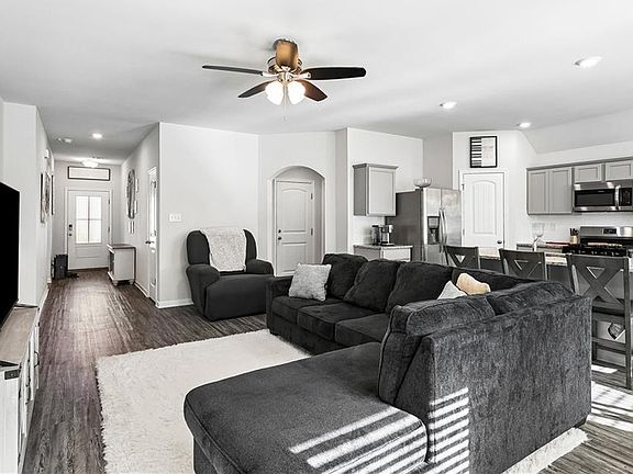 2nd image of 19505 Providence Ridge Blvd