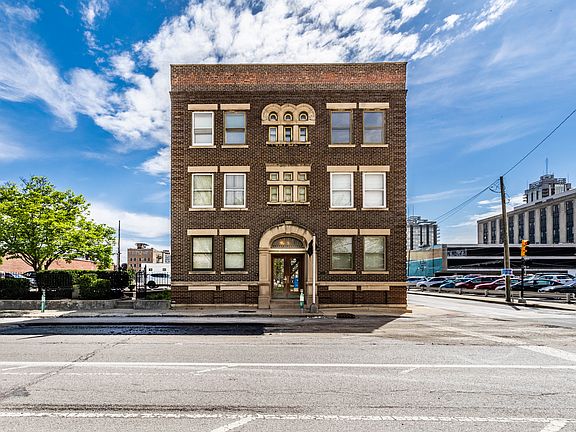 2nd image of 801 N Pennsylvania St #D1