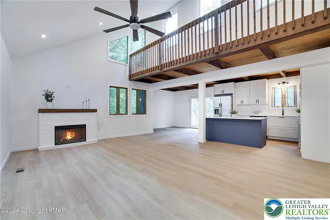4 bed, 2684 sqft, $3,000 — Photo 3