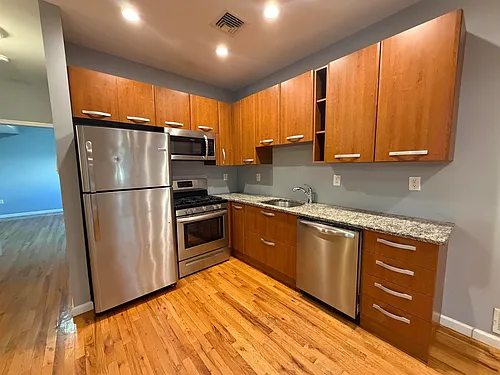 315 Broadway #1 Photo 1