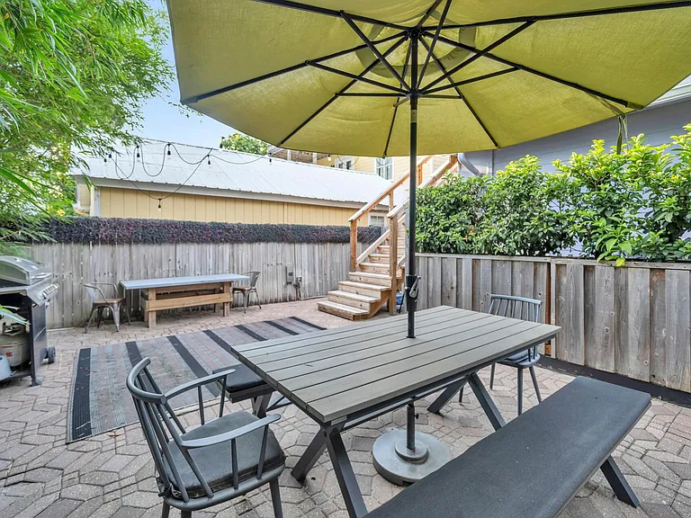 19 Daytona St — Photo 18