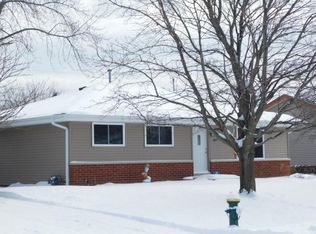 6825 Lone Elm Dr, Racine, WI 53402