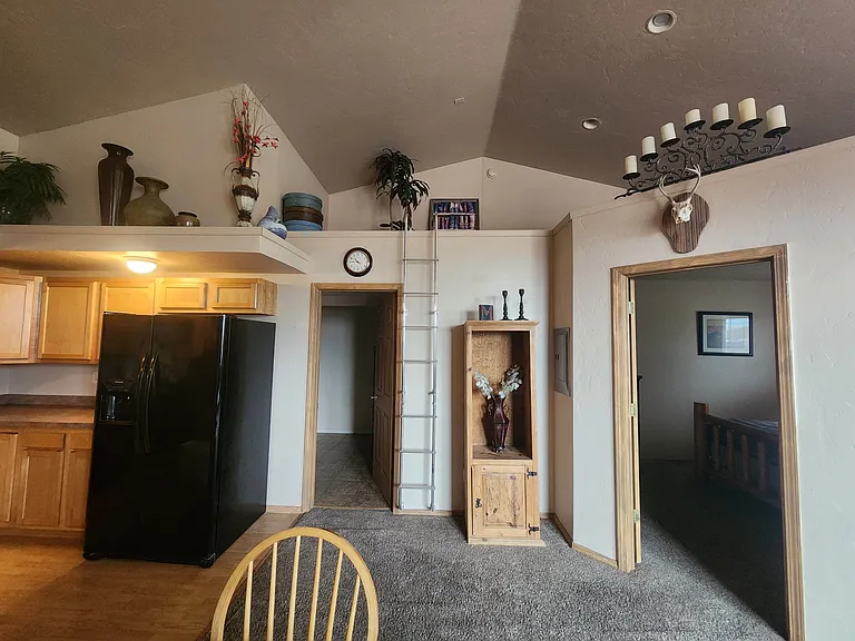 575 State Highway 82 — Photo 39
