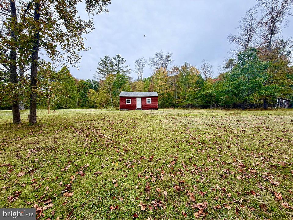 1st image of 501 Bear Gap Rd