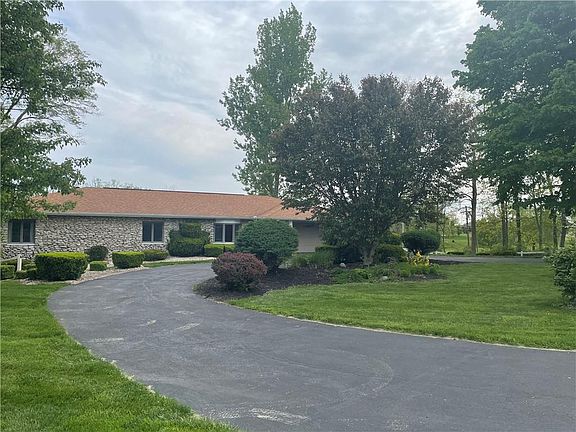 4th image of 1524 W Deborah Dr