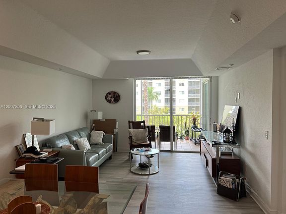 5th image of 10720 NW 66th St APT 206