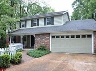 628 Forest Leaf Dr, Ballwin, MO