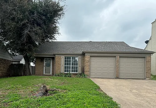 308 Spanish Moss Dr Photo 1