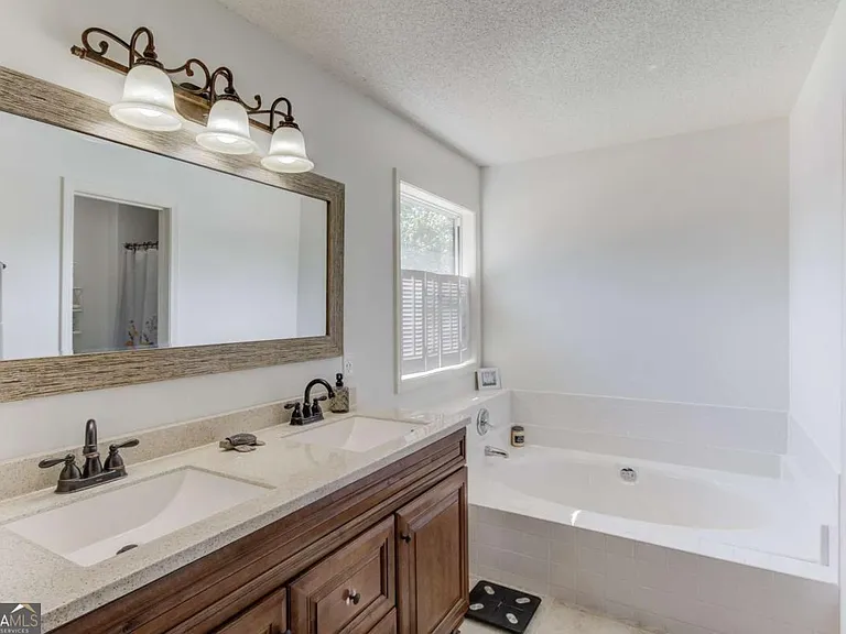 3314 Banks Mountain Dr — Photo 18